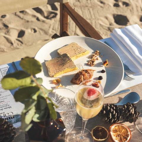 Repas et boissons sur la plage